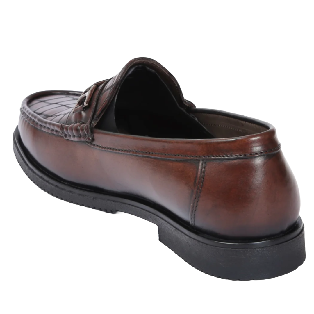 Jubleeo Leather Textured Brown Loafer For Men